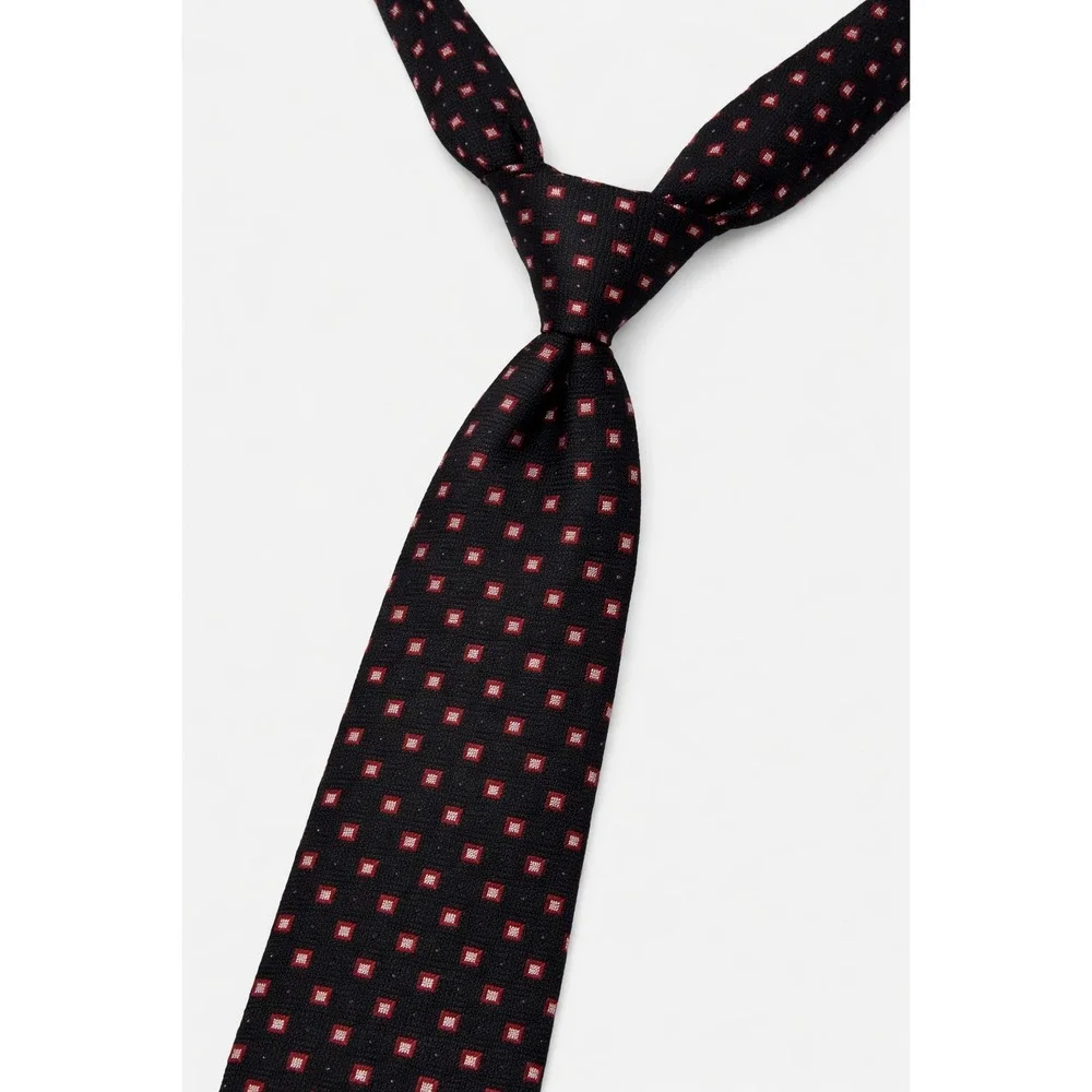 Brooks Brothers Mens Silk Tie Black Red Geometric Pattern Stain‎ Resistant